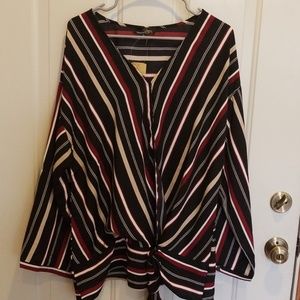 Striped blouse with flowy arms and tie front
